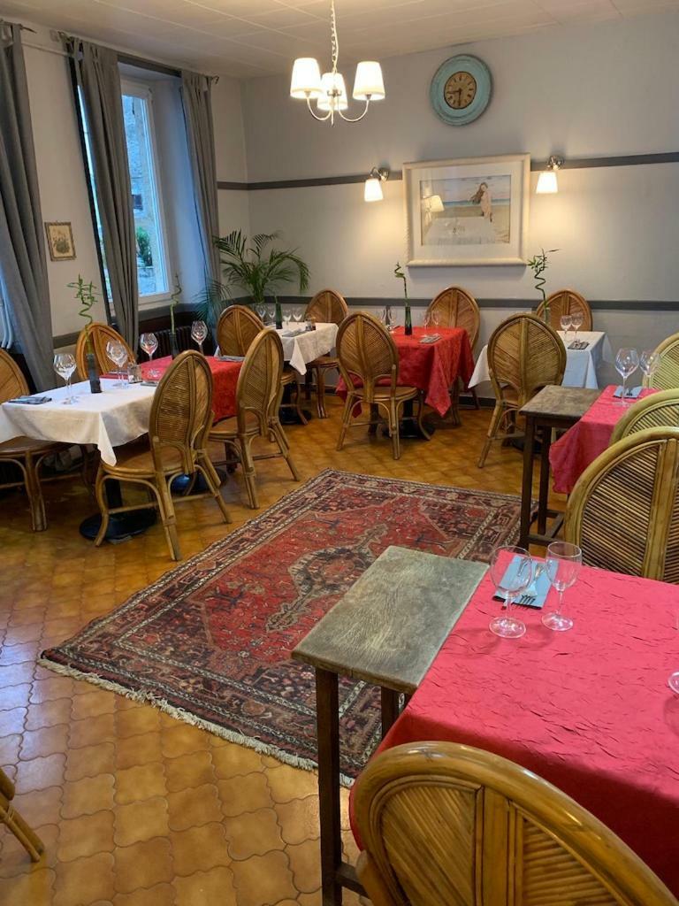 L'Escale Otel Longeau-Percey Dış mekan fotoğraf